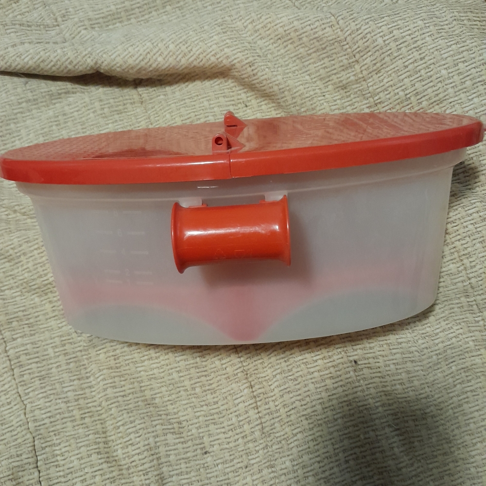 Red Plastic Microwave Steamer with Lid - Brand Unspecified